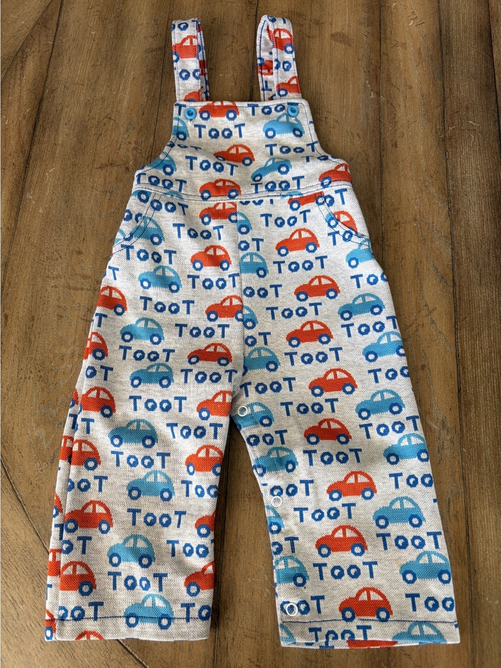 Vintage 70s baby 24mo romper jumper Carters car theme toot overalls